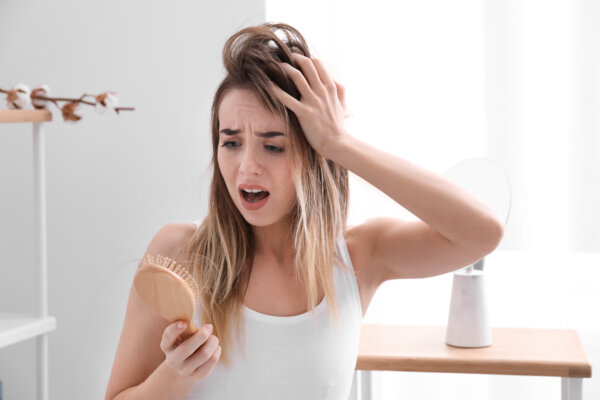 women hair loss anxiety