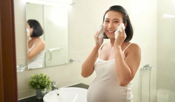 pregnant woman face cleansing