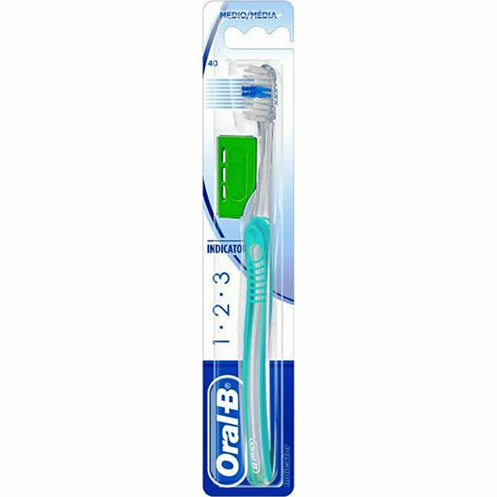 Oral-B 123 Indicator Medium Toothbrush 40mm Χειροκίνητη Οδοντόβουρτσα, Μέτρια 1 Τεμάχιο – Γαλάζιο