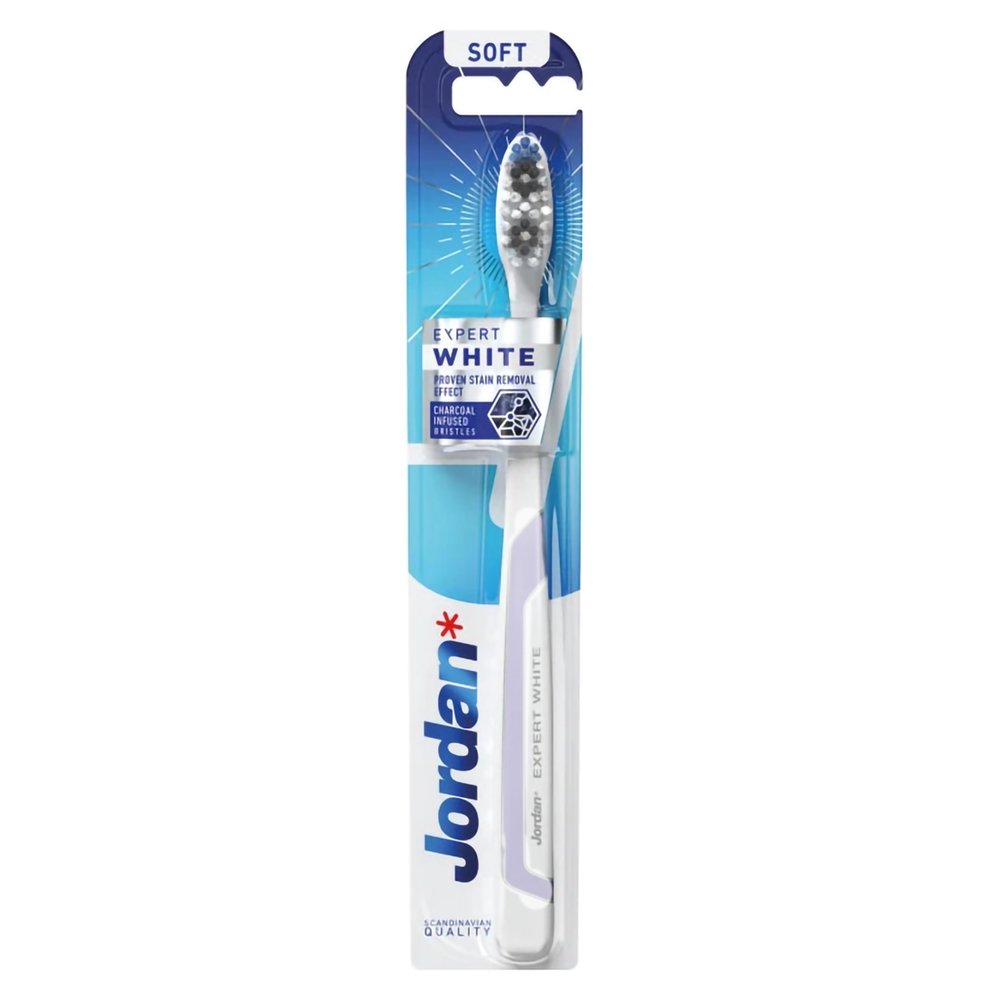 Jordan Expert White Toothbrush Soft Μαλακή Οδοντόβουρτσα για Λεύκανση με Ίνες Εμπλουτισμένες με Άνθρακα 1 Τεμάχιο – Μωβ