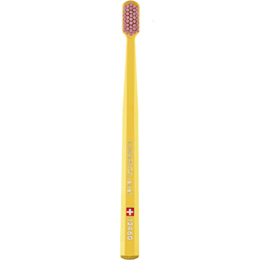 Curaprox CS 12460 Velvet Toothbrush Οδοντόβουρτσα με Εξαιρετικά Απαλές & Πυκνές Ίνες Curen για Πολύ Ευαίσθητα Δόντια 1 Τεμάχιο – Κίτρινο / Ροζ