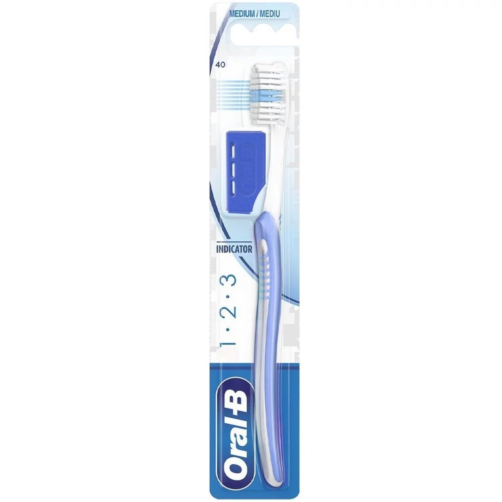 Oral-B 123 Indicator Medium Toothbrush 40mm Χειροκίνητη Οδοντόβουρτσα, Μέτρια 1 Τεμάχιο – Λιλά / Μπλε