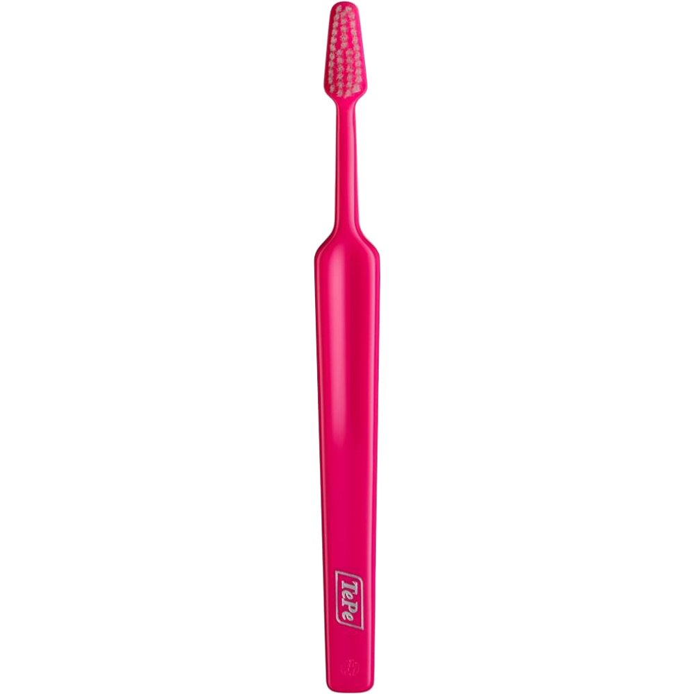 TePe Select Compact Medium Toothbrush Μέτρια Οδοντόβουρτσα με Μικρή Κωνική Κεφαλή για Αποτελεσματικό Καθαρισμό 1 Τεμάχιο - Φούξια
