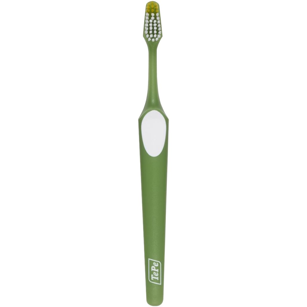 TePe Nova Medium Toothbrush Οδοντόβουρτσα Μέτριας Σκληρότητας που Διευκολύνει την Πρόσβαση στα Πίσω Δόντια & Κωνική Κεφαλή 1 Τεμάχιο - Πράσινο