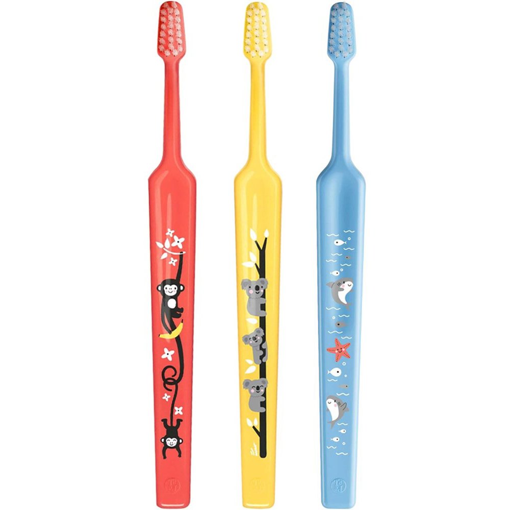 TePe Mini Extra Soft 0-6 Years Toothbrush Παιδική Οδοντόβουρτσα με Κωνική Κεφαλή & Πολύ Μαλακές Αποστρογγυλεμένες Ίνες 3 Τεμάχια - Κοραλί / Κίτρινο / Γαλάζιο