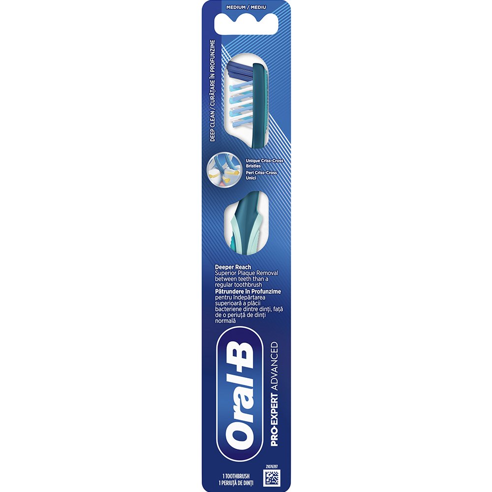Oral-B Oral-B Pro Expert Advanced Medium Toothbrush Χειροκίνητη Οδοντόβουρτσα με Μεσαίας Σκληρότητας Ίνες για Αφαίρεση Πλάκας Ακόμα & Ανάμεσα στα Δόντια 1 Τεμάχιο - Πετρόλ