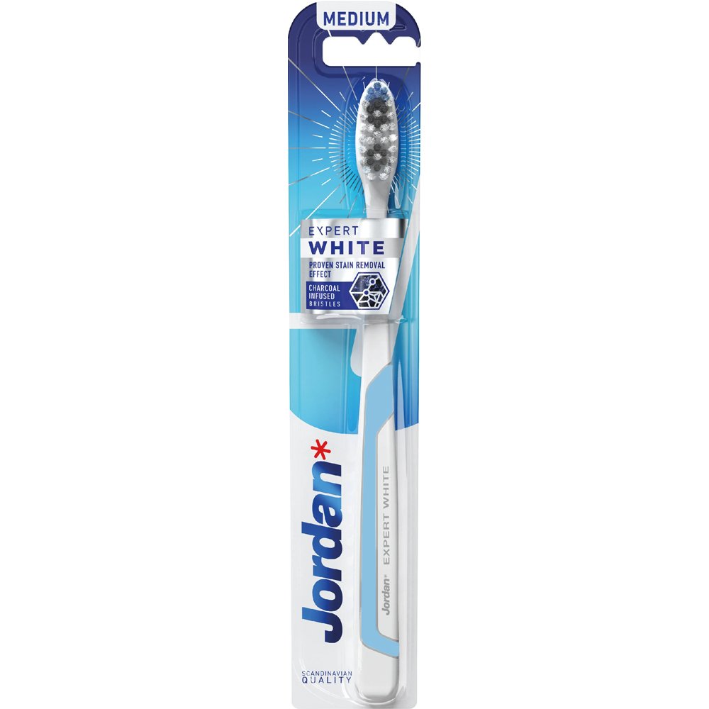 Jordan Expert White Medium Toothbrush Οδοντόβουρτσα Μέτριας Σκληρότητας για Λεύκανση με Ίνες Εμπλουτισμένες με Άνθρακα 1 Τεμάχιο - Γαλάζιο