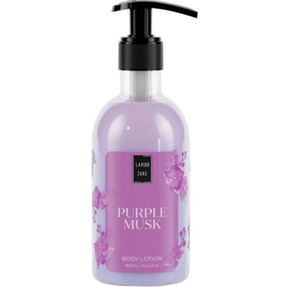 Lavish Care Lavish Care Body Lotion Purple Musk Ενυδατική Κρέμα Σώματος με Ευχάριστο Άρωμα Λεβάντας με Αντλία 300ml