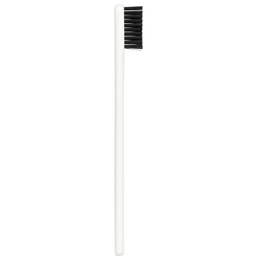 Marvis Marvis White Soft Toothbrush Μαλακή Άσπρη Οδοντόβουρτσα με Κάλυμμα Ταξιδιού 1 Τεμάχιο