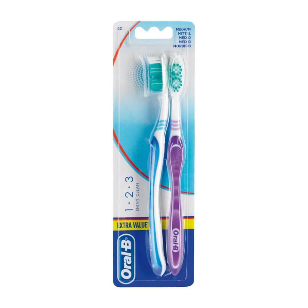 Oral-B 123 Shiny Clean Χειροκίνητη Οδοντόβουρτσα 40 Mεσαία