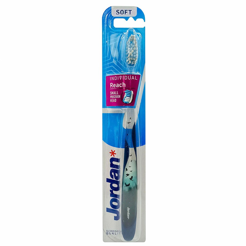 Jordan Individual Reach Soft Toothbrush Μαλακή Οδοντόβουρτσα με Εργονομική Λαβή για Βαθύ Καθαρισμό 1 Τεμάχιο Κωδ 310041 – Μπλε